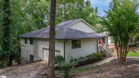 16 Hoppin John Ln, Taylors, SC 29687