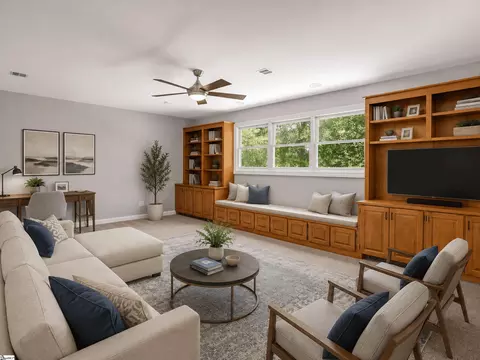 Living - 535 Mahaffey Rd, Greer, SC 29651 photo 5 of 7
