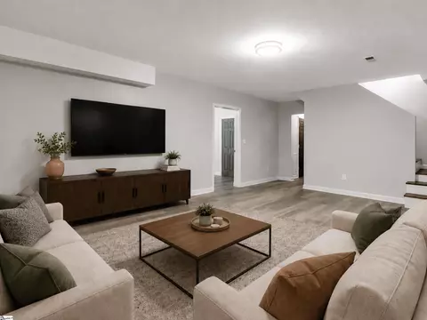 Living - 535 Mahaffey Rd, Greer, SC 29651 photo 6 of 7