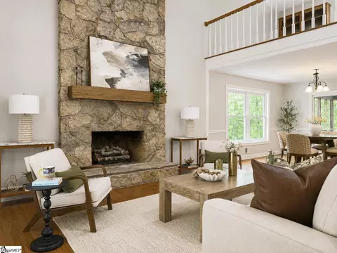 Living - 535 Mahaffey Rd, Greer, SC 29651 photo 2 of 7