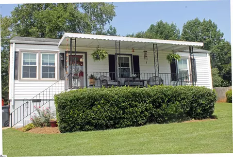 31 Racine Ct, Greenville, SC 29617