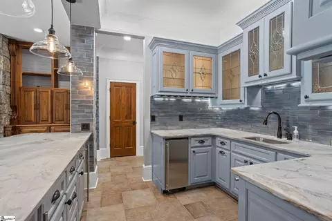 Kitchen - 314 Palmer Way, Sunset, SC 29685 photo 3 of 3