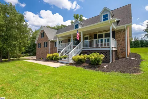 125 Tiffany Ln, Fountain Inn, SC 29644