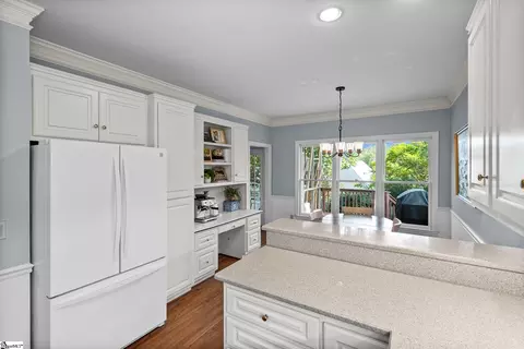 Kitchen - 9 March Winds Ct, Greer, SC 29650 photo 2 of 3