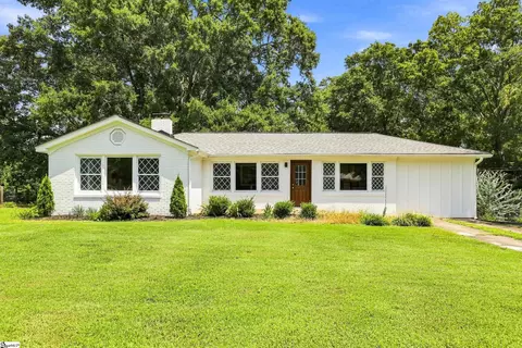 215 Elaine Ave, Taylors, SC 29687