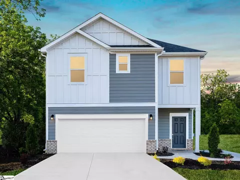 1013 Penfold Pt, Wellford, SC 29385