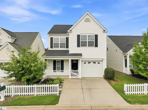 25 Minots Ledge Ln, Simpsonville, SC 29681