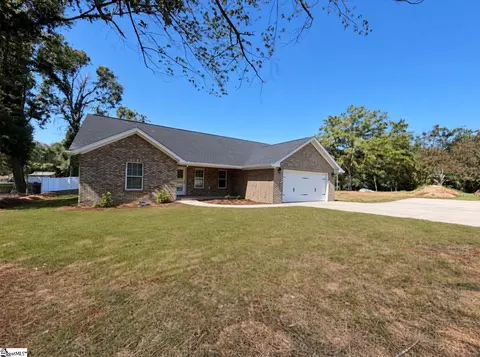 30 Whiteside St, Spartanburg, SC 29301