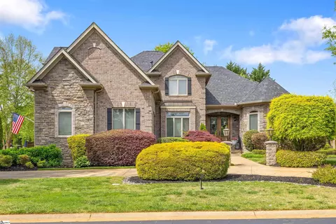 24 Appian Cir, Simpsonville, SC 29681