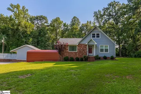 822 Mount Moriah Rd, Greenwood, SC 29646
