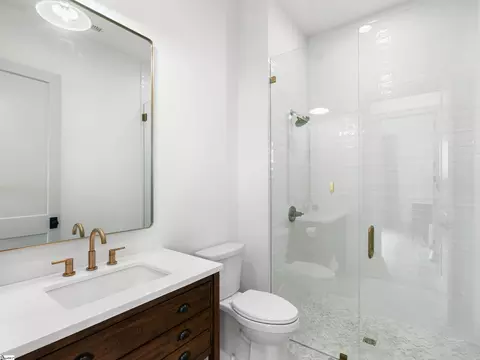 Bath - 2811 Lebanon Rd, Pendleton, SC 29670 photo 6 of 8