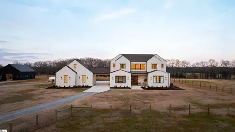 2811 Lebanon Rd, Pendleton, SC 29670