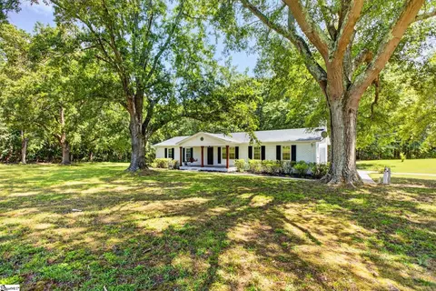 744 Cooper Bridge Rd, Fountain Inn, SC 29644