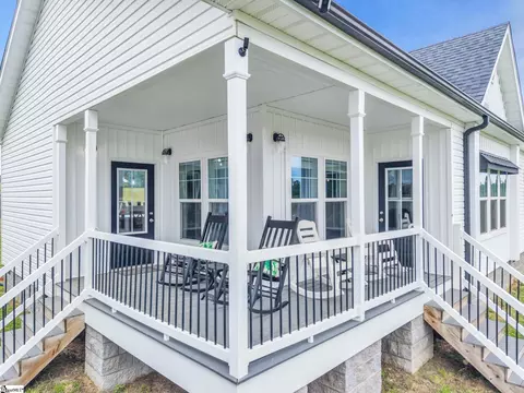 615 Wilson Rd, Central, SC 29630