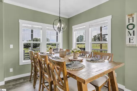 Dining - 615 Wilson Rd, Central, SC 29630 photo 1 of 3
