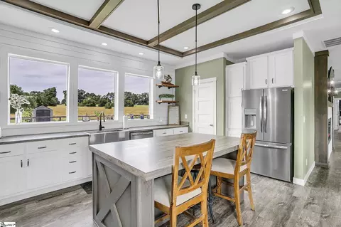 Kitchen - 615 Wilson Rd, Central, SC 29630 photo 3 of 3