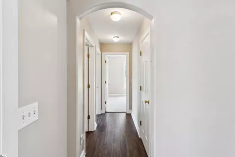 Entry Way - 5 Chickadee Dr, Pelzer, SC 29669 photo 7 of 7