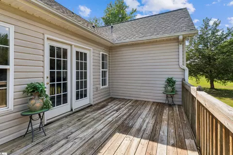 Exterior - 5 Chickadee Dr, Pelzer, SC 29669 photo 4 of 10