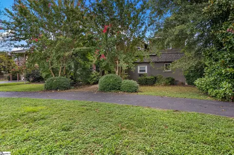 102 Harts Ln, Simpsonville, SC 29681