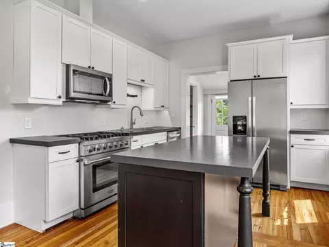 Kitchen - 143 Broadway Ave, Tryon, NC 28782 photo 2 of 6