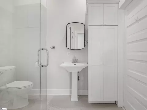 Bath - 143 Broadway Ave, Tryon, NC 28782 photo 1 of 3