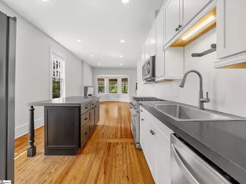 Kitchen - 143 Broadway Ave, Tryon, NC 28782 photo 6 of 6