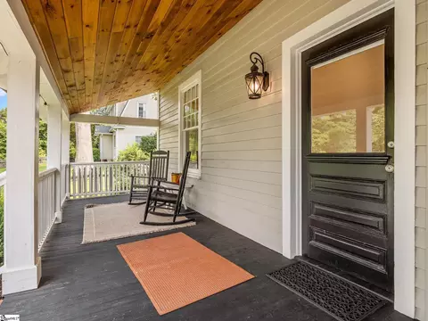 Exterior - 143 Broadway Ave, Tryon, NC 28782 photo 4 of 9