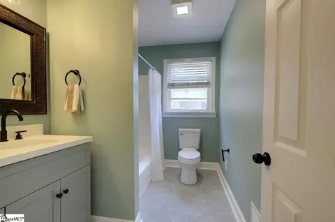 Bath - 307 Andrew Ave, Easley, SC 29640 photo 3 of 3