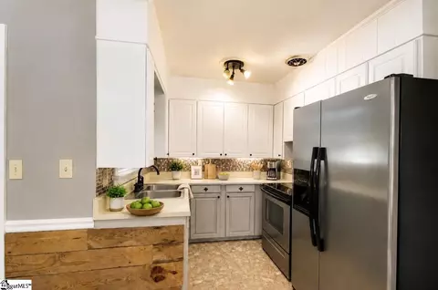 Kitchen - 307 Andrew Ave, Easley, SC 29640 photo 1 of 4