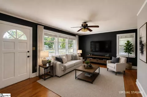 Living - 307 Andrew Ave, Easley, SC 29640 photo 1 of 4