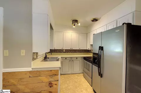 Kitchen - 307 Andrew Ave, Easley, SC 29640 photo 2 of 4