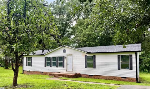 13 Echols Dr, Greenville, SC 29605