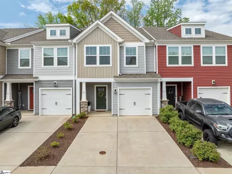 26 Starlake Rd, Simpsonville, SC 29681