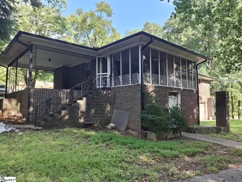 Exterior - 211 Thomas Rd, Pickens, SC 29671 photo 5 of 9