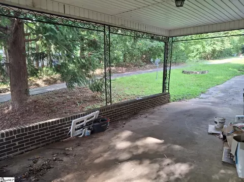 Exterior - 211 Thomas Rd, Pickens, SC 29671 photo 8 of 9