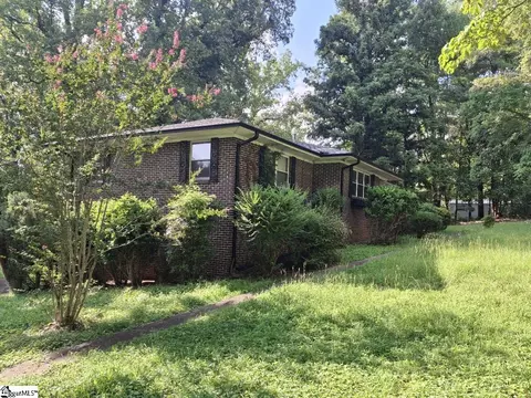 Exterior - 211 Thomas Rd, Pickens, SC 29671 photo 3 of 9