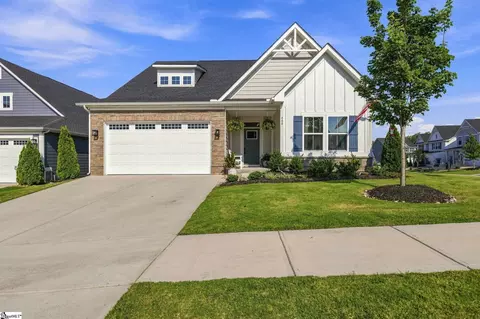 400 Aztec Ct, Greenville, SC 29607