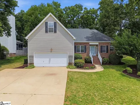 407 Roberts Rd, Taylors, SC 29687