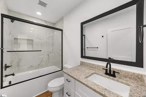 Bath - 202 Pine St, Easley, SC 29640 photo 1 of 1
