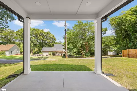 Exterior - 202 Pine St, Easley, SC 29640 photo 4 of 5