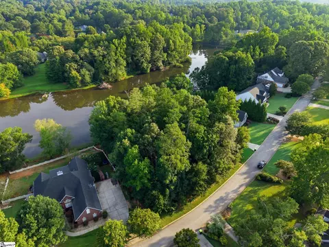 129 Upper Lake Dr, Easley, SC 29640 photo 7