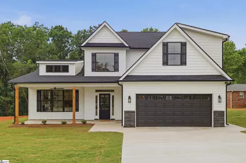 57 Mccauley Ln, Travelers Rest, SC 29690