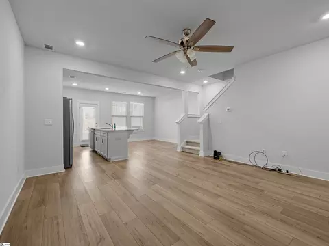 Living - 1550 Rivermeade Dr, Moore, SC 29369 photo 2 of 5
