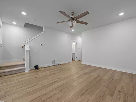 Living - 1550 Rivermeade Dr, Moore, SC 29369 photo 3 of 5