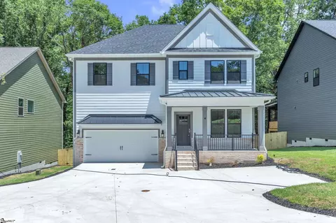 4 Henderson Dr, Travelers Rest, SC 29690