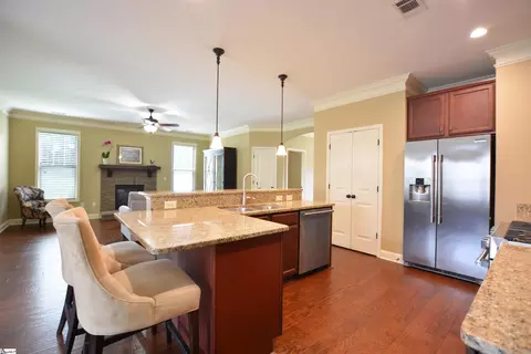 Kitchen - 719 Wynborne Ln, Moore, SC 29369 photo 1 of 4