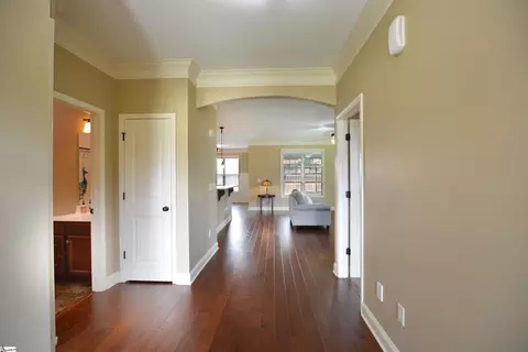 Entry Way - 719 Wynborne Ln, Moore, SC 29369 photo 3 of 5
