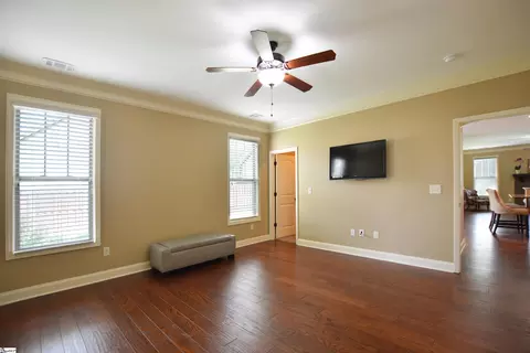 Living - 719 Wynborne Ln, Moore, SC 29369 photo 6 of 6