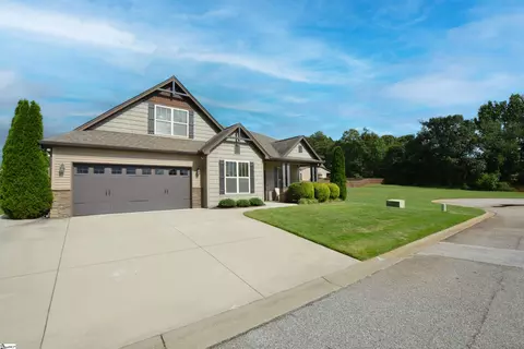 Exterior - 719 Wynborne Ln, Moore, SC 29369 photo 3 of 12