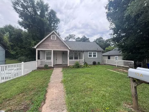 15 Eastlan Dr, Greenville, SC 29607